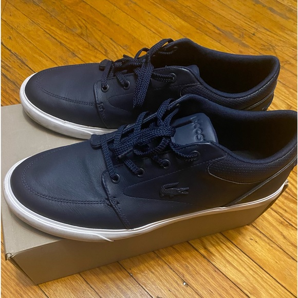 Lacoste shoes - Picture 2 of 4